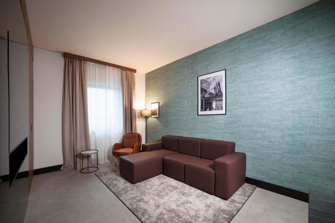 Radisson Hotel Nola Naples Kültér fotó